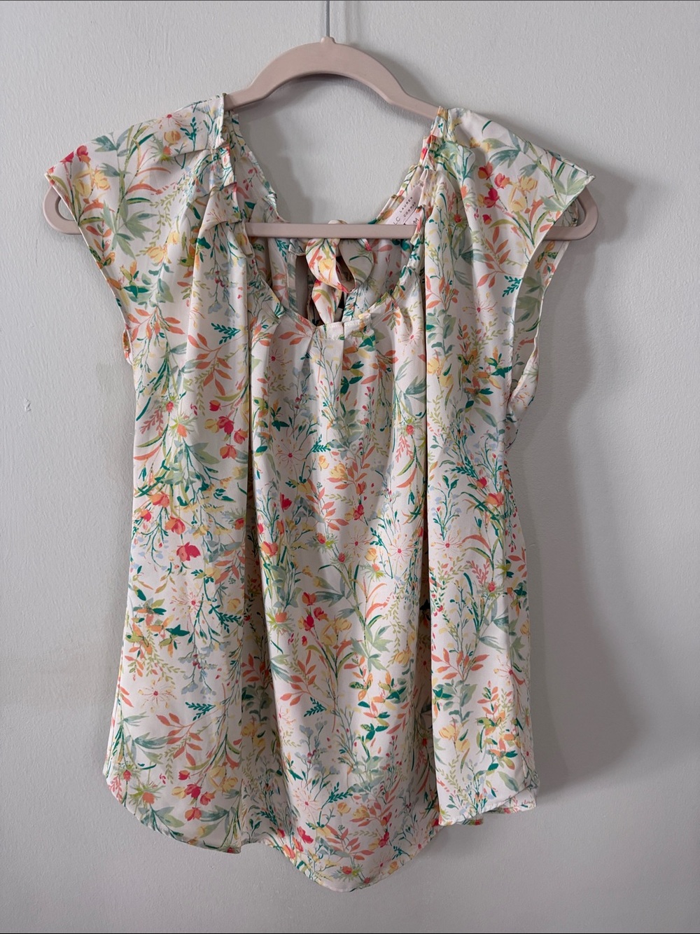 LC Lauren Conrad Cream Floral Tie-Back Cap Sleeve Blouse
